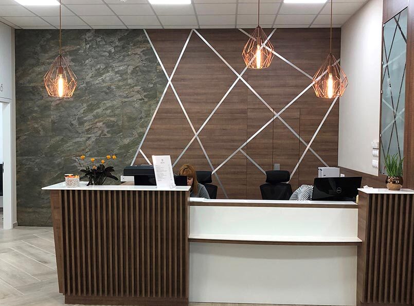 recepcios pult dizajn tervezes kofurner 8 e1730732822867 recepcios pult dizajn tervezes kofurner 8 e1730732822867